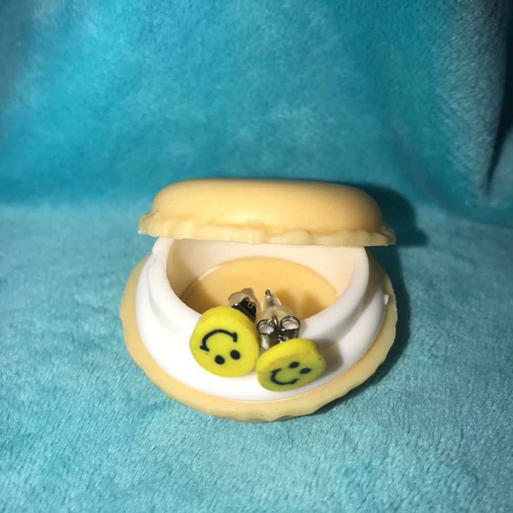 Cutesy Smiley Polymer Earrings in Macaron Case
